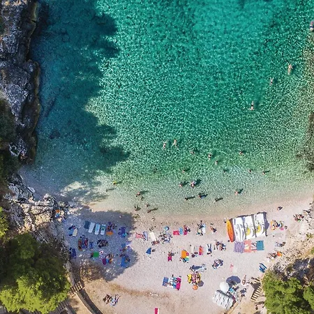 Appartamento Awesome In With Wifi Galižana