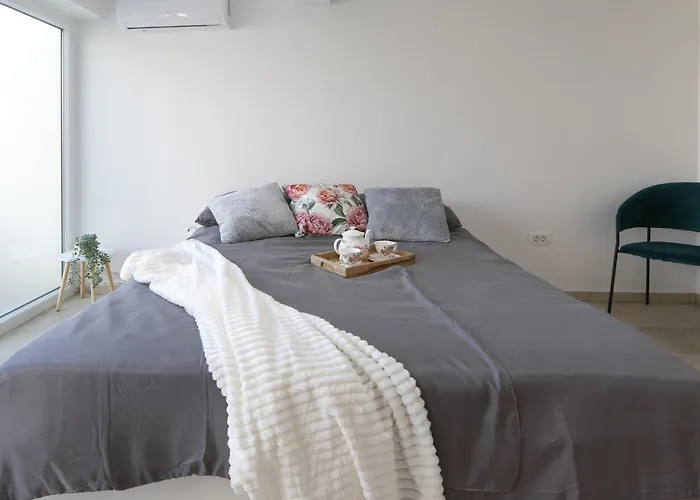 Stunning In With Swimming Pool Galižana